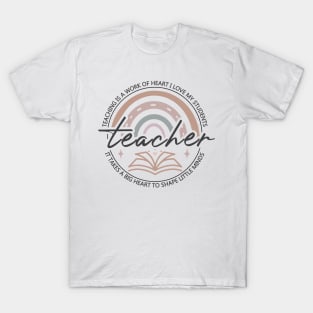 Heartfelt Teacher Appreciation Retro Vintage Heart and Book T-Shirt